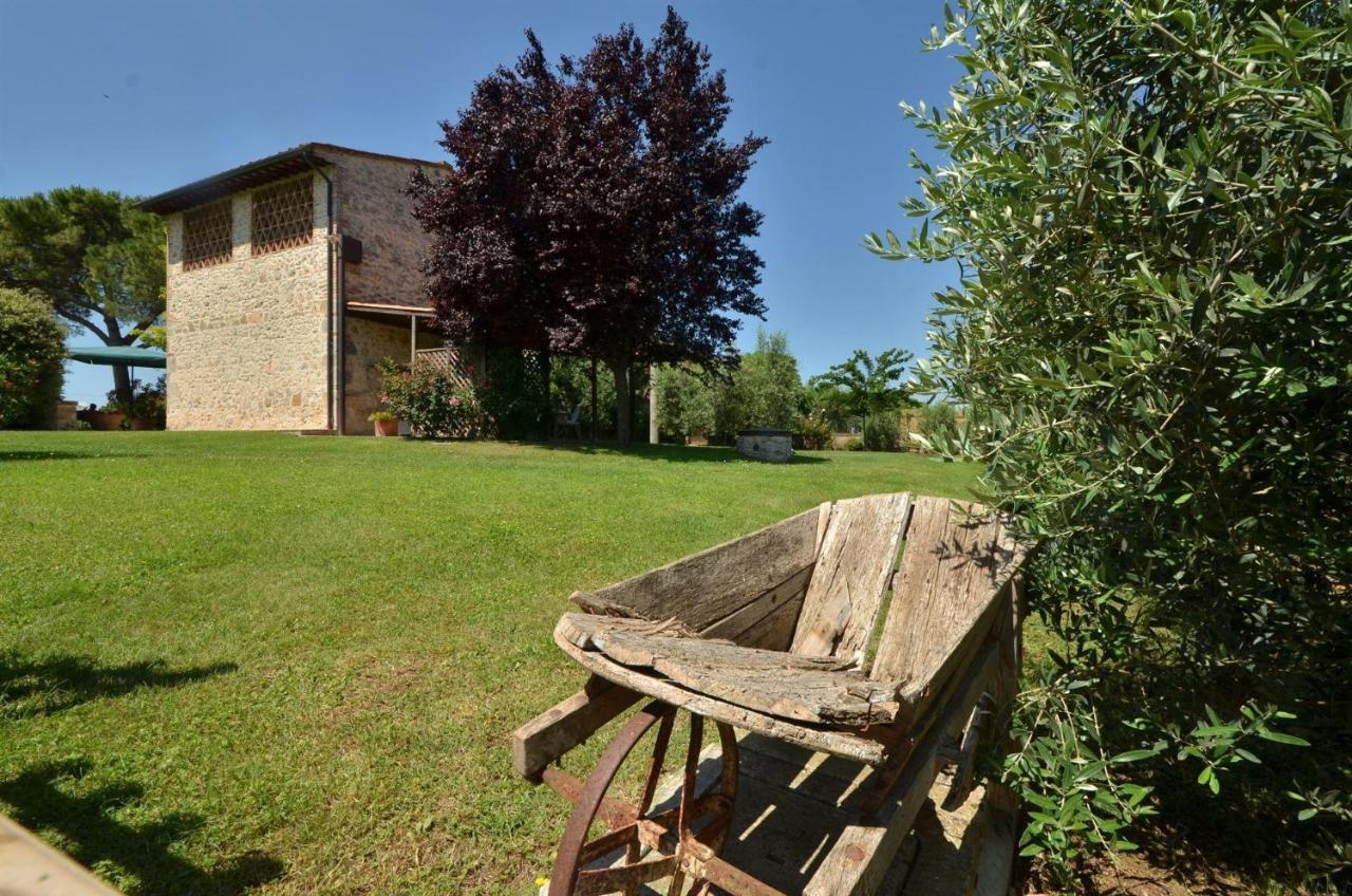 La Capannina Villa Le Grazie  Bagian luar foto